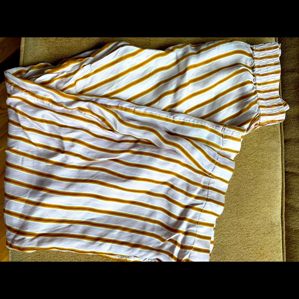 Urban Outfitters silk pajama pants in size S - good condition!